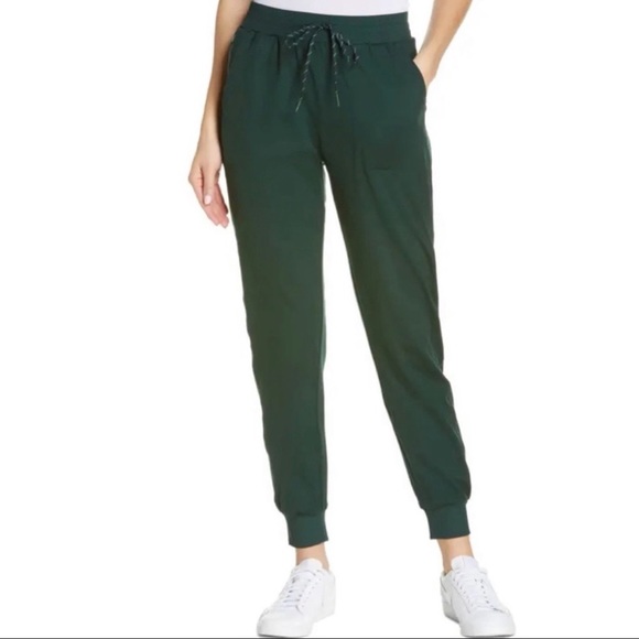 Zella Pants - Zella Live In Pocket Joggers in Size S